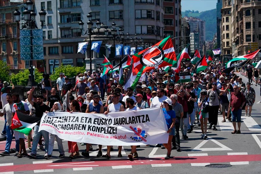 Ertzaintzaren basakeria Loiuko Global Sumud Flotillako aktibisten aurka - Bilboko manifestazioa