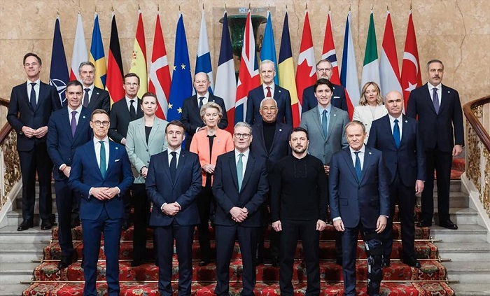 Koalizio militaristak Europa isilarazi du eta langile klaseari gerra deklaratu dio